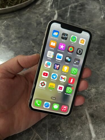 Apple iPhone: IPhone 11, 128 GB, White Titanium, Barmaq izi, Simsiz şarj, Face ID