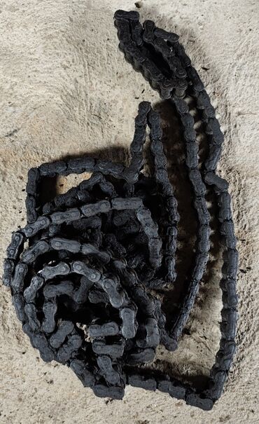 Ostali alati i mašine: Двостубна ауто дизалица, носивости 2.5т. 2015 је годиште. Рађена је у — 27