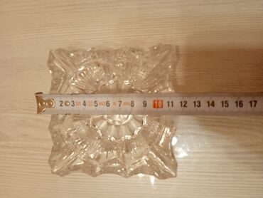 Konfet qabları: Hamısı bir yerdə 20 AZN 2 ədəd Xrustal konfet qabı, 1 ədəd Xrustal — 7