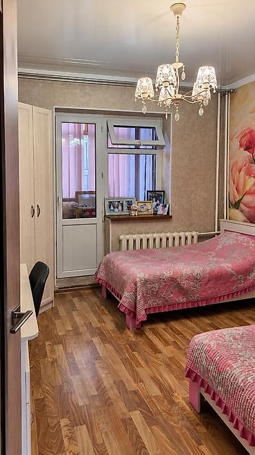 2 комнаты, 56 м², 6 мкр 106 серия, 2 этаж, Старый ремонт