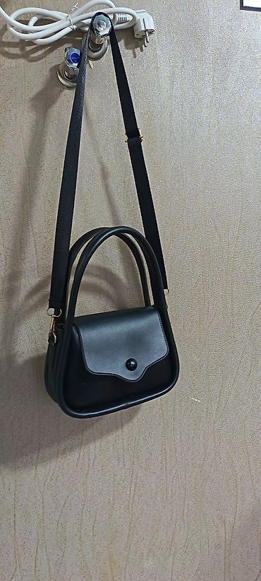 Çantalar: Məhsul: Qadın çantası - Rəng: Qara - Material: Suni dəri - Dizayn — 2