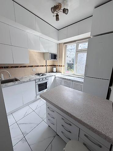 квартиры 105 серия: 3 комнаты, 65 м², 105 серия, 3 этаж — 1