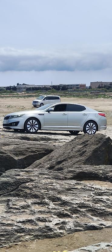 Kia: Kia Optima sedan - Kuzov: sedan, gümüşü rəng - Mühərrik və ötürmə — 1