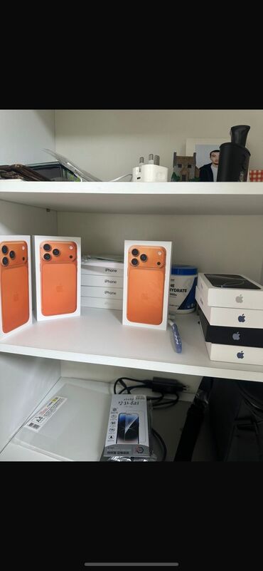 Apple iPhone: IPhone 17 Pro, Жаңы, 256 ГБ