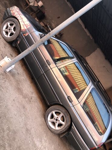 Ford: Ford Escort: 1.8 l | 1994 il 99 km Pikap — 5