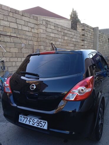 nissan ölüxanası: Nissan Tiida: 1.5 l | 2012 il Sedan
