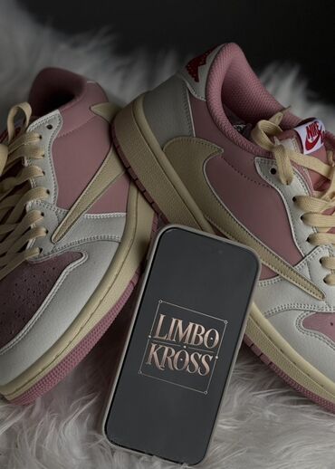 сникерс оптом цена бишкек: Кроссовки Nike Air Jordan 1 Low x Travis Scott в розово-бежевой