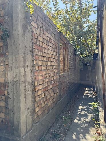 частные объявления: Срочно продается жилой дом с недостроенной пристройкой во дворе — 3