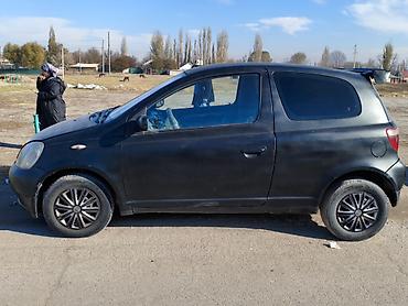 Toyota: Toyota Vitz: 2000 г., 1 л, Хэтчбэк — 5