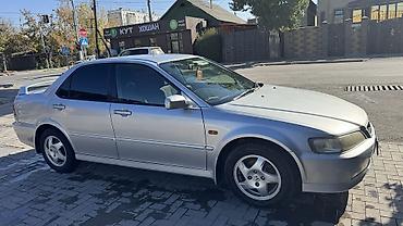 subaru a: Honda Accord: 2001 г., 2 л, Бензин — 4