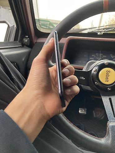 Apple iPhone: IPhone SE 2020, Б/у, Черный — 3