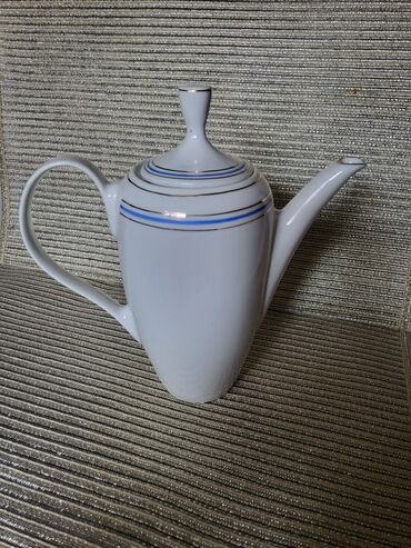 Čajnici: Bokal nov Alba Julia porcelan iz 70ih. Bokal sve na njemu odsjaj od — 1