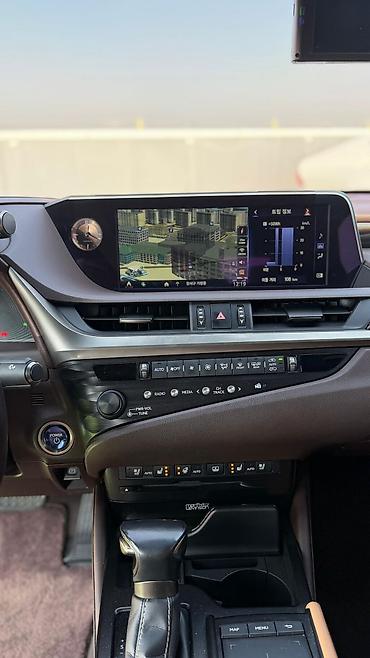 Lexus: Lexus ES: 2020 г., 2.5 л, Гибрид — 11