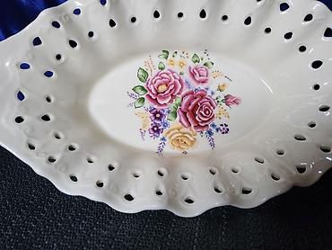 Činije: Porcelanska vintaz cinija. Porcelanska univerzalna cinija na lalafo.rs — 3 Činije: Porcelanska vintaz cinija. Porcelanska univerzalna cinija — 3