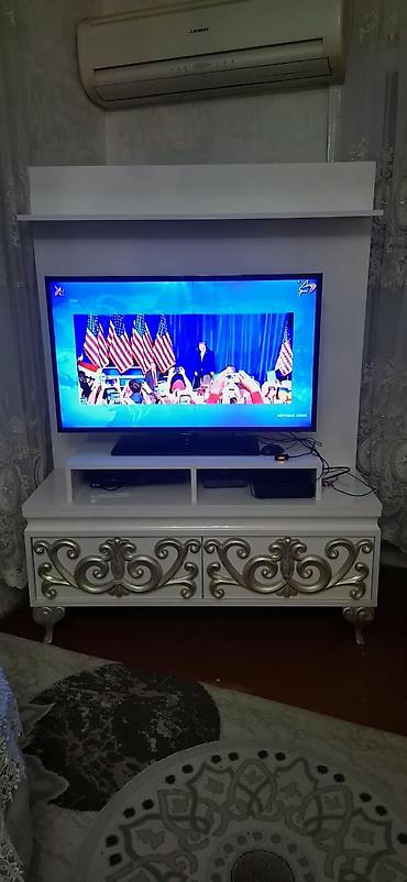 mega mebel: İşlənmiş, Düz TV altlığı, Polkalı, Taxtalı — 2
