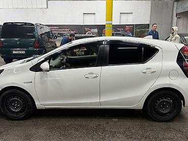 kvadracikl satışı: Toyota Aqua: 1.6 l | 2019 il Hetçbek — 5