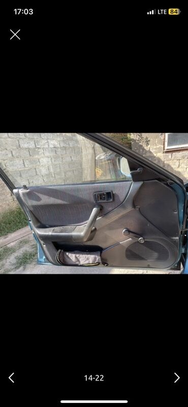 Mazda: Mazda 323: 1992 г., 1.3 л, Механика, Бензин, Хэтчбэк — 10