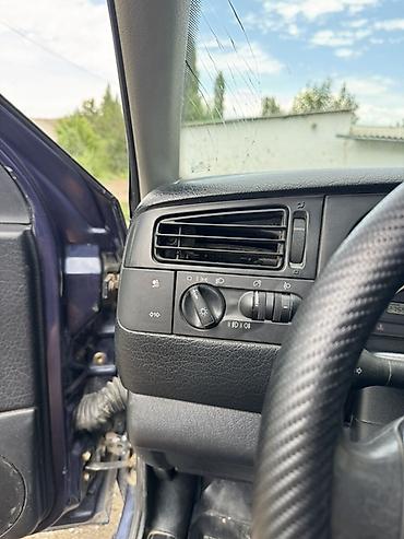фольскваген венто: Volkswagen Vento: 1994 г., 1.8 л, Механика, Бензин, Седан — 7