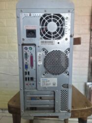 Masaüstü kompüterlər və iş stansiyaları: 40 manata keys. Monitorla birgə 80. Klaviatura və maus verilir — 9