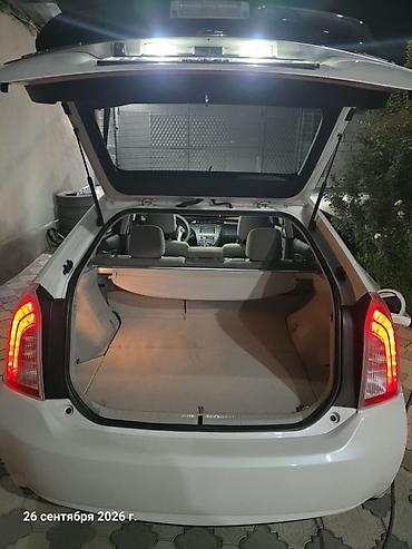 Toyota: Toyota Prius: 2014 г., 1.8 л, Автомат, Электромобиль, Лифтбек — 5