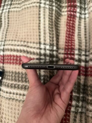 Apple iPhone: IPhone 8 Plus, 64 GB, Qara, Barmaq izi — 4