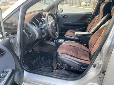 Honda: Honda Jazz: 2004 г., 1.3 л, Автомат, Бензин, Хэтчбэк — 8