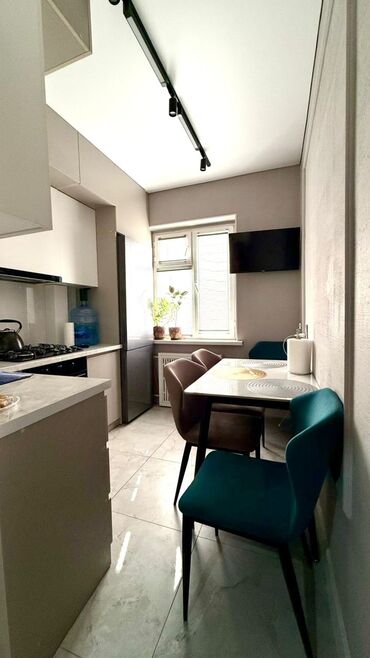 московская ибраимова: 3 комнаты, 62 м², 105 серия, 5 этаж, Косметический ремонт