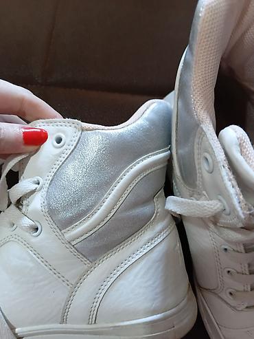 Patike: Ženske patike Athletic – visoki model - Brend: Athletic - Veličina — 8