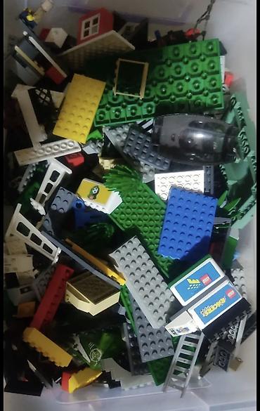 ikinci əl oyuncaqlar: Lego satilir.Qarisiqdir
Say 3000 ededdir(500/500-de satilir) — 4