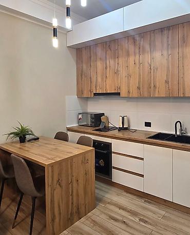 Посуточная аренда квартир: 1 комната, Душевая кабина, Постельное белье, Кондиционер — 6