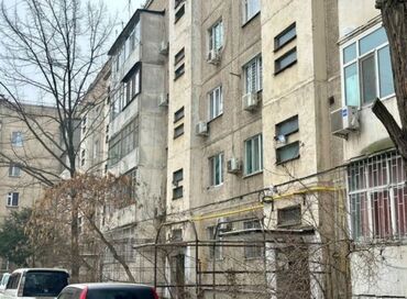 Продажа квартир: 1 комната, 38 м², 105 серия, 1 этаж, Старый ремонт