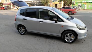 Honda: Honda Jazz: 2003 г., 1.4 л, Механика, Бензин, Хэтчбэк