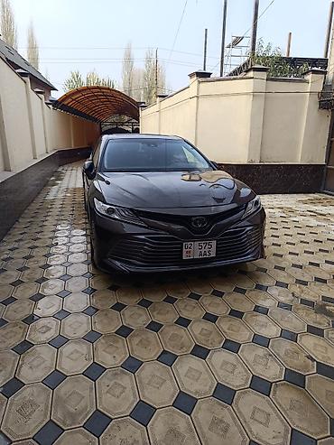 Toyota: Toyota Camry: 2018 г., Гибрид, Седан — 8