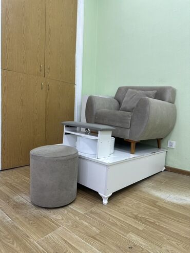 Salon, tibbi mebel dəsti: Gözəllik salonu üçün mebel dəsti hamısı birlikde tek tekde satılır — 4