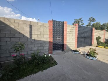 дом савхоз фрунзе: Продается дом в городе Орловка с большим участком земли, 17 сотых