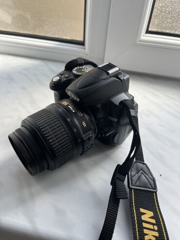 Fotokameralar: Nikon D5000 
Qiymət sondur