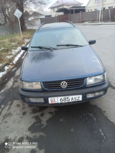 Volkswagen: Volkswagen : 1993 г., 1.8 л, Механика, Бензин, Универсал