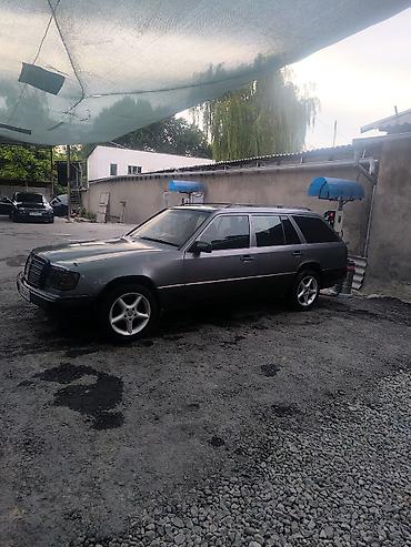 короткий спринтер: Mercedes-Benz W124: 1989 г., 2.2 л, Механика, Бензин, Универсал — 7