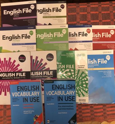 ov tüfengi satılır: English file-Begginer (4nəşr) E.F.-Elementary (4nəşr)