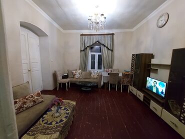 Həyət evləri və villaların satışı: 3 otaqlı, 67 kv. m, Orta təmir — 2