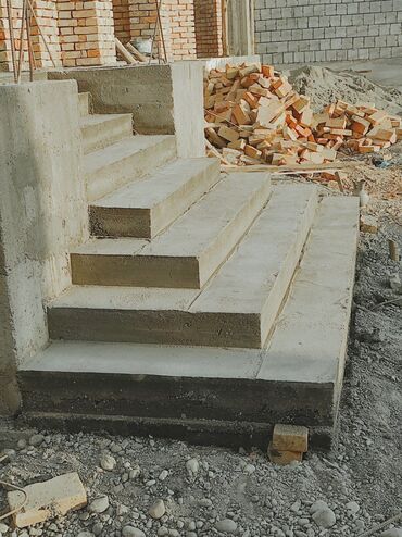 Деревянные лестницы: Деревянная лестница Для дома, Гарантия, Вид дерева: Лиственница, Форма лестницы: Винтовая, Стиль: Хайтек — 21