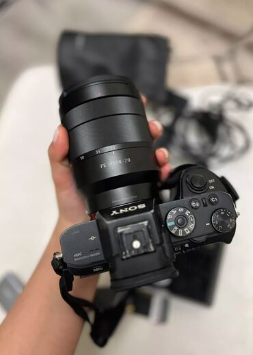 сони з: SONY A7R срочно продаю цена 55000с комплект зарядка сумка Суйлошу