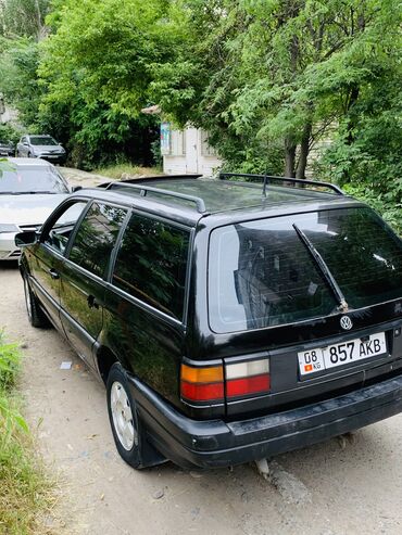 пассат аварийный: Volkswagen Passat: 1993 г., 1.8 л, Автомат, Бензин, Универсал