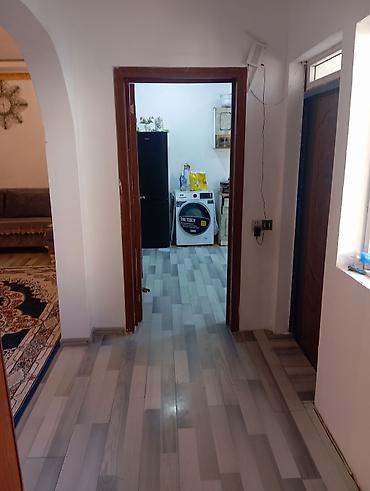 emircanda satilan heyet evleri: Satılır – 2 otaqlı həyət evi Ümumi təsvir: - Yığcam və işıqlı 2 — 8