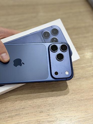 condor cob 3: IPhone 17 Pro Max, Б/у, 256 ГБ, Синий, Коробка, 100 % — 2