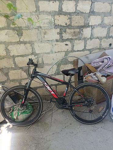 velosiped satilir: Satılır tək prablemi topu dağılıb pulu çıxılacaq nömrənin vatsapı var — 3
