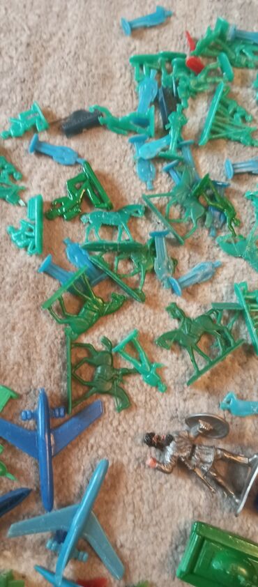 Игрушки: Сделанные в СССР раритет Набор пластиковых солдатиков и военной — 5