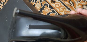 Туфли: Продаю классные осень зима сапоги пару раз только одевала. женские — 5