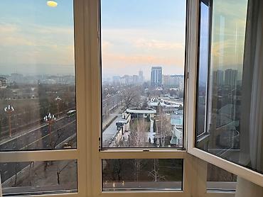 Долгосрочная аренда квартир: 3 комнаты, Риэлтор, Без подселения, С мебелью полностью — 10