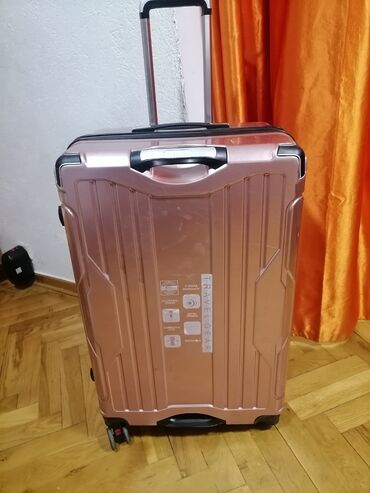 Tašne: Kofer ELEVATE veliki u roze boji na 4 točkića lep dobar markiran